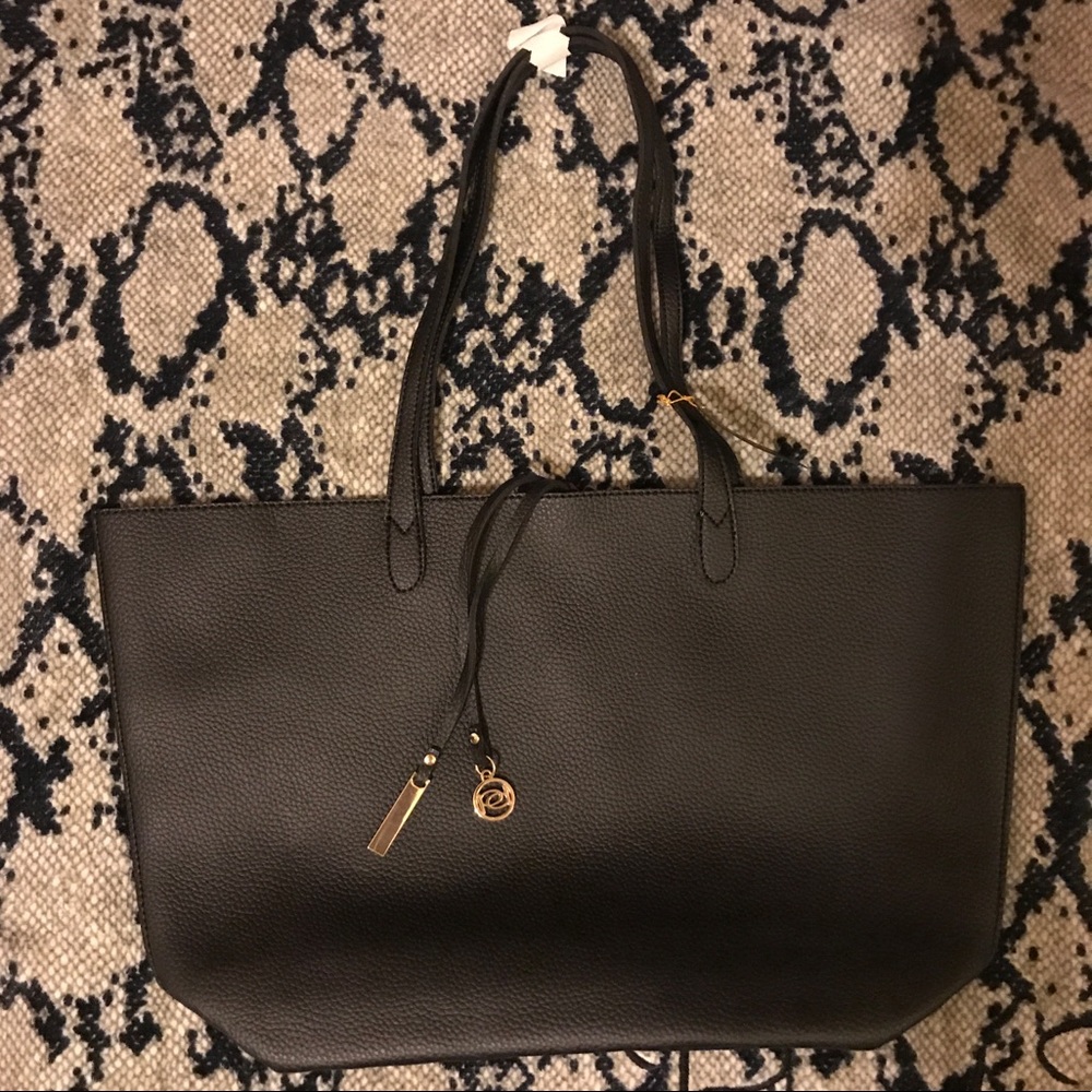 Bebe tote